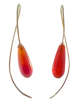 Stone Sweep Carnelian and 14 kt. Gold Earring